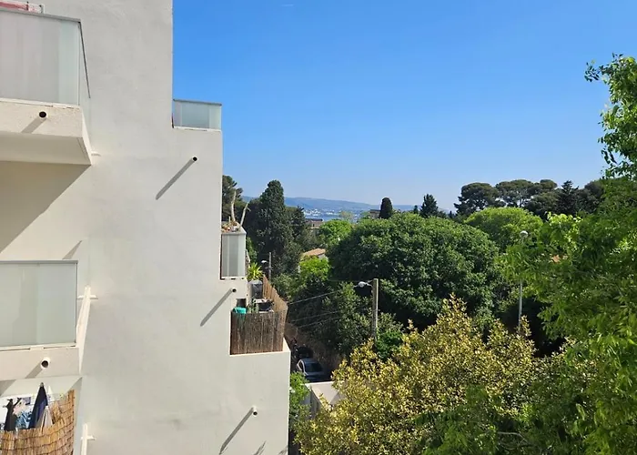 Petit Cocon Setois ! Balcon Avec Vue Et Parking