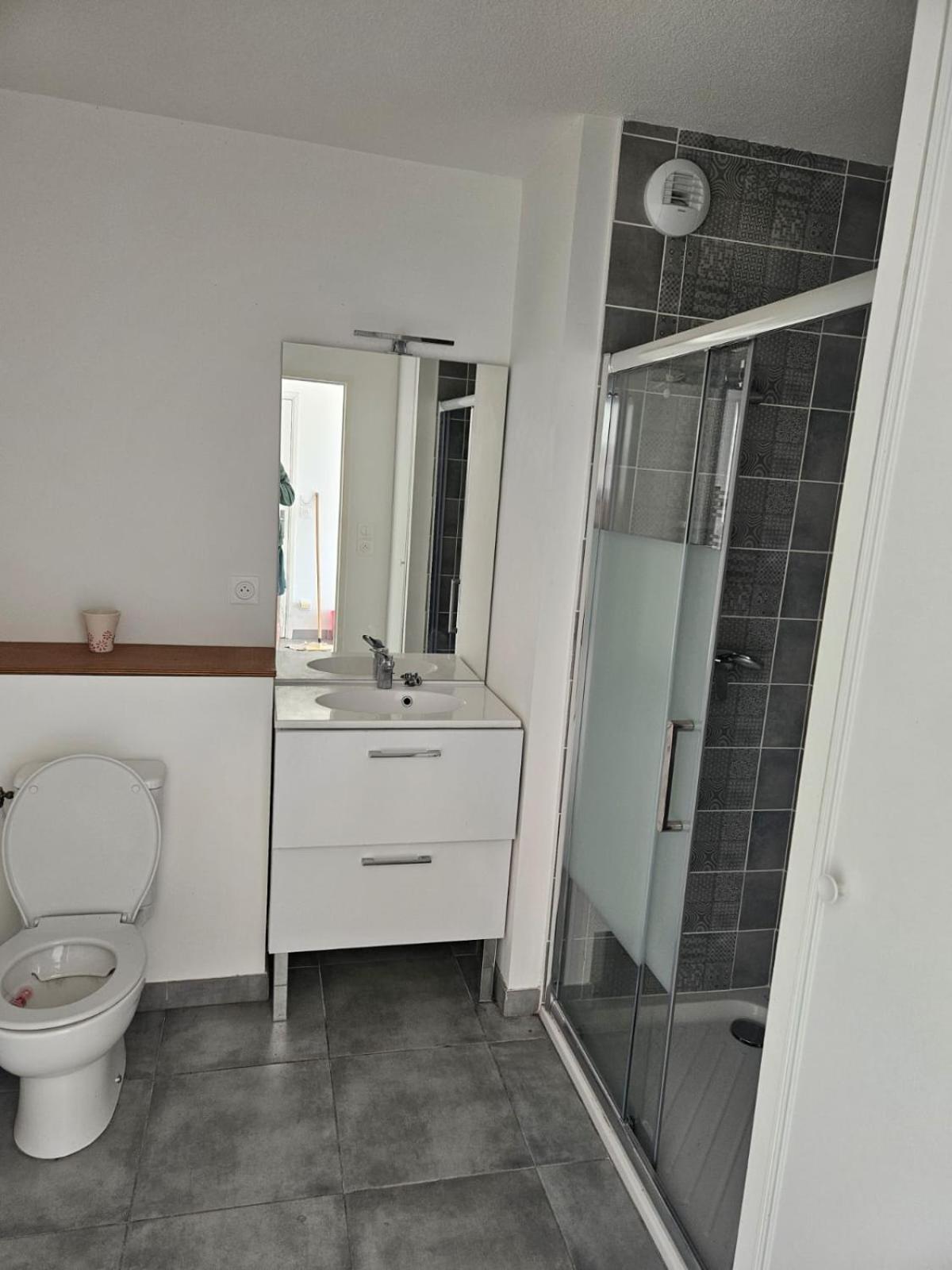 Petit Cocon Setois ! Balcon Avec Vue Et Parking Appartement Sète